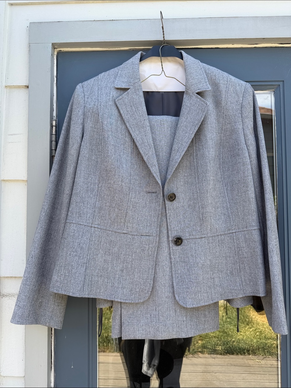 Kasper - Classic Grey Women's Two-Piece Suit Jacket and Slacks